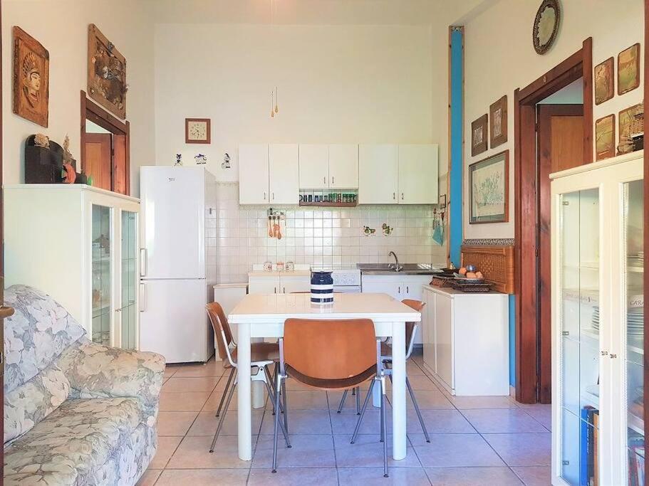 Apartamento Elia'S House In The Beautiful Sardegna Villasimius Exterior foto
